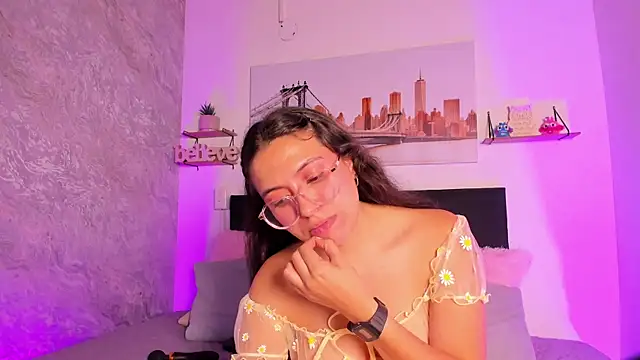 Chat XXX en directo de SofiaLujan_