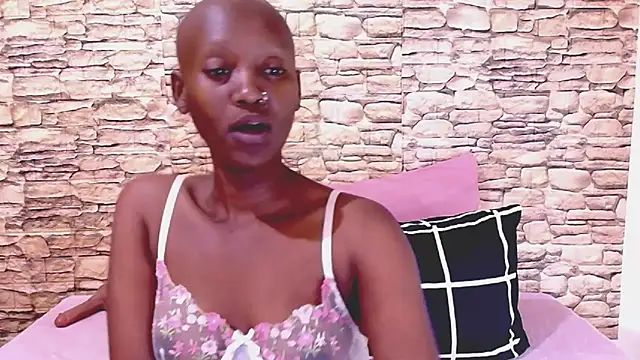 EbonyOlive69's Live XXX Chat