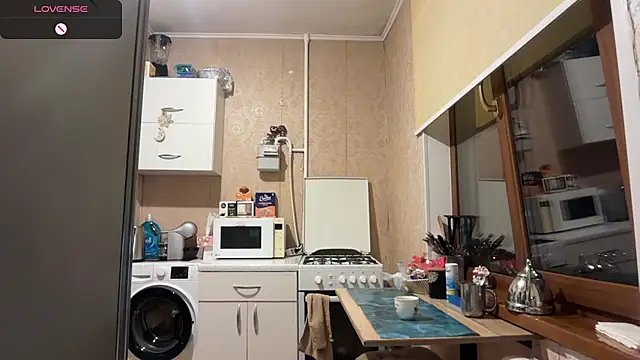 Онлайн чат XXX AngelJeni