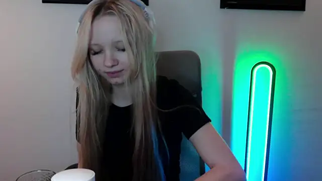 Онлайн чат XXX Dustkiss