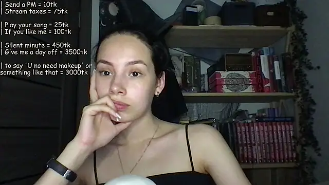 Yuna5343 Chat XXX in diretta