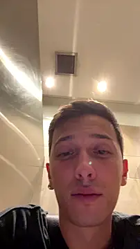 צ'אט XXX בשידור חי של Thiago_Jones1