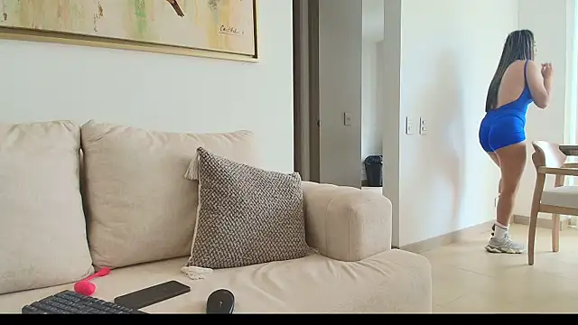 Chat +18 de cloe_eevans ao vivo