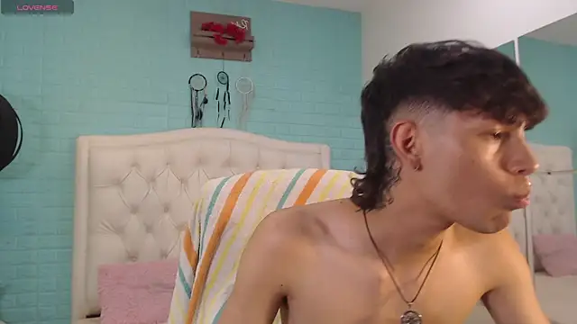 DraxBlade09 Live XXX Chat
