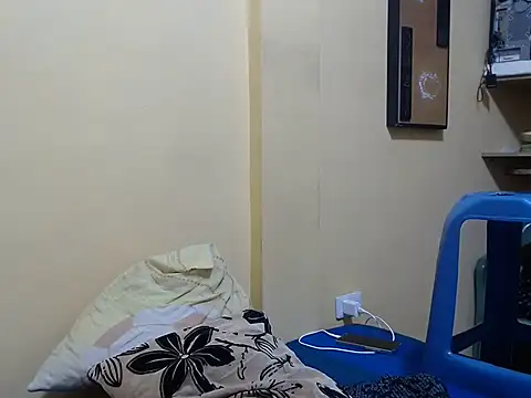 kurtbigcock 即時 XXX 聊天