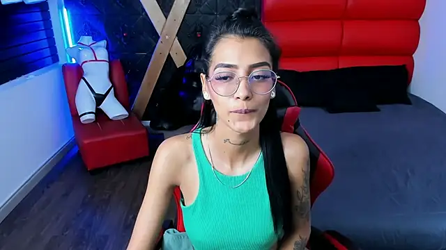 KarlaSlutSkinny__'s Live XXX Chat