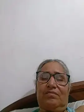 Chat +18 de _candi ao vivo