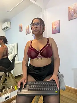 SophiaQueens' Live XXX Chat