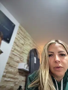Živý XXX chat _Abril-Office1