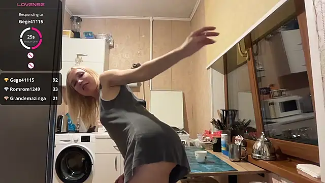 XXX chat uživo modela AngelJeni