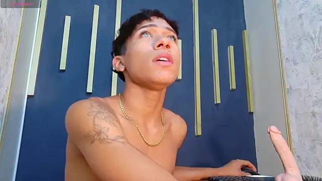Brown_Skin19's Live XXX Chat