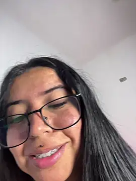 Chatroom XXX en direct de Devilsweet17