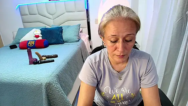 Chat +18 de Naty_Stone ao vivo