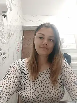 Онлайн чат XXX KrissSexi