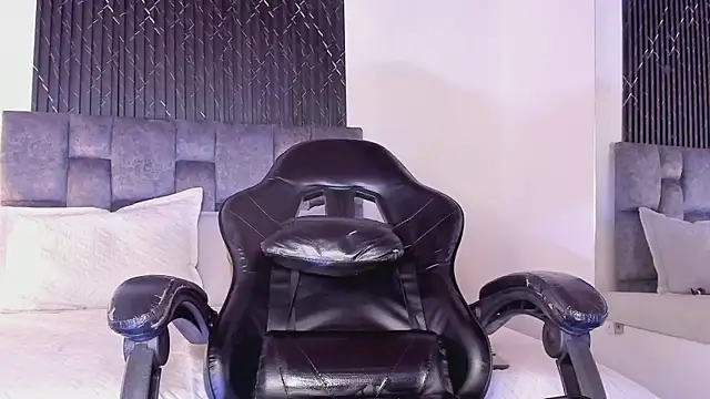 Chat +18 de Alexxus_Smith ao vivo