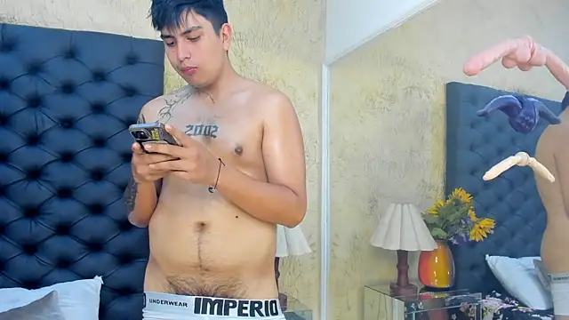 Živý XXX chat ThomasThundr