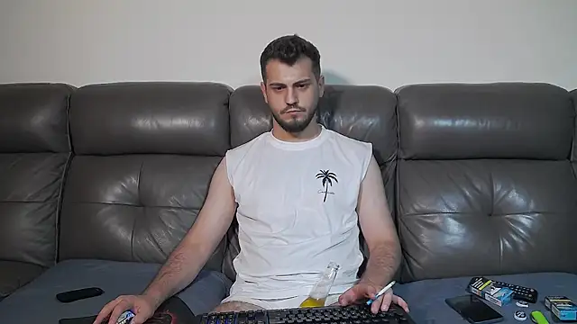 XXX chat uživo modela CrazyDom1
