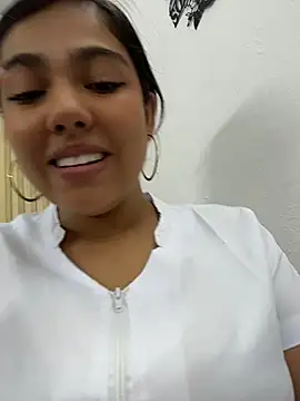 babysaritaa's Live XXX Chat