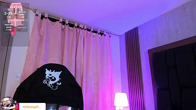 Molly_A's Live XXX Chat