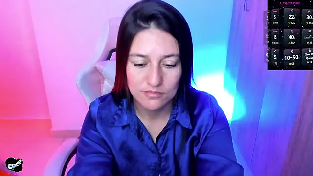 Saskyaan Live XXX chat