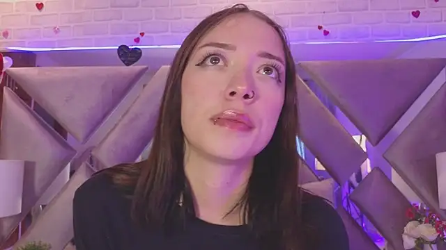 HarperrWest Chat XXX in diretta