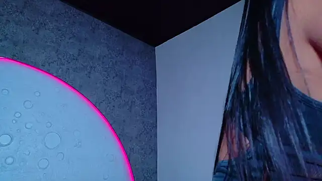 ReinaChloe Chat XXX live