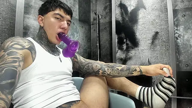 Gury_tattoo's Live XXX Chat