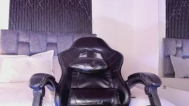 Онлайн чат XXX Alexxus_Smith