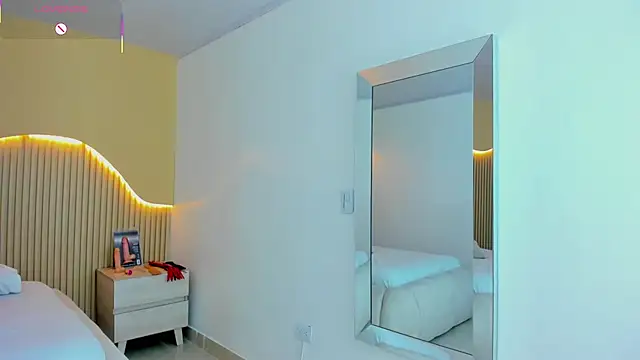 LISAPALMER7 Chat XXX in diretta