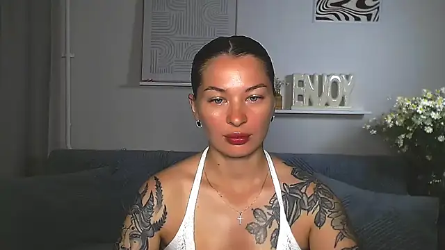 AlexaSven Chat XXX in diretta