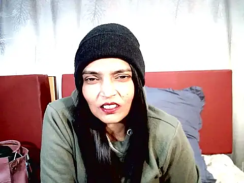 IndianAlisha élő XXX-chatje