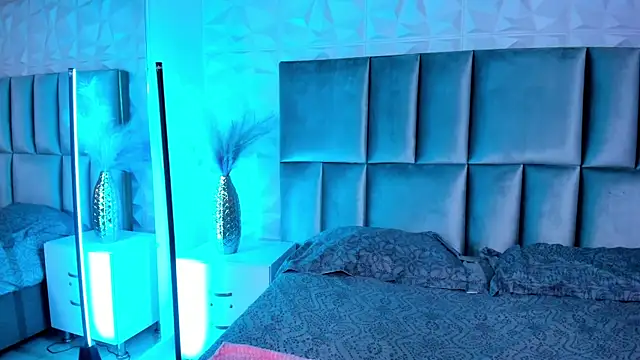 HollyPeachn Live XXX chat