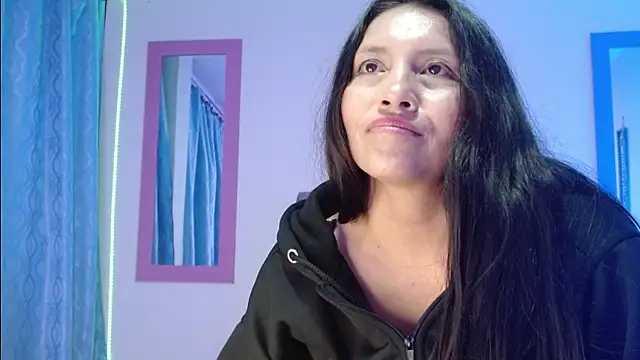 naya_10 Live XXX-chat