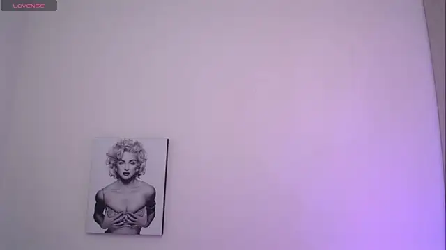 Онлайн чат XXX Millie_bobby