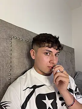 Czat XXX na żywo – OLIVER_K