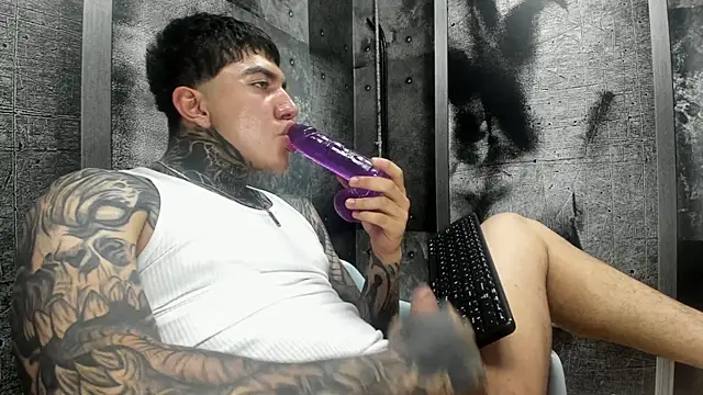 Gury_tattoo's Live XXX Chat