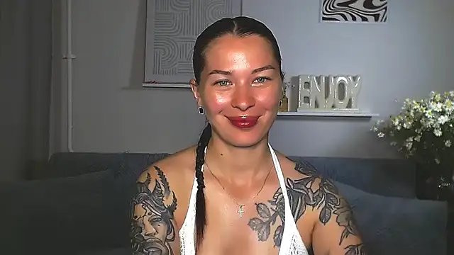 AlexaSven's Live XXX Chat