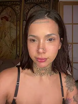 Онлайн чат XXX tatiink