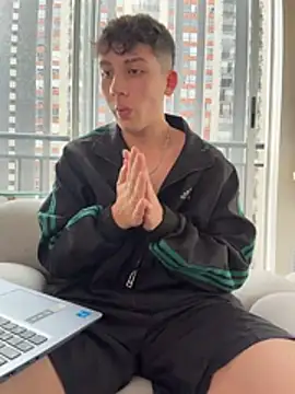 OLIVER_K 即時 XXX 聊天