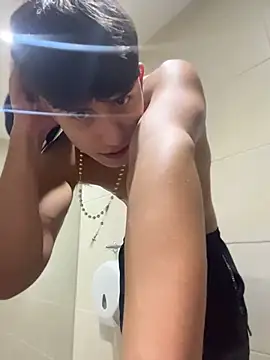 Czat XXX na żywo – Lander_Cruz