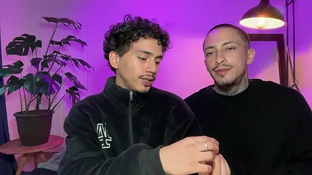 Noah_and_StevenのライブXXXチャット