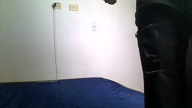 Czat XXX na żywo – Latinos_2001
