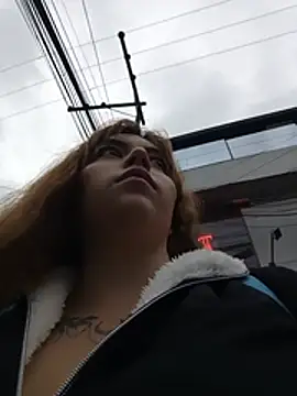 Isabella__RiskyのライブXXXチャット