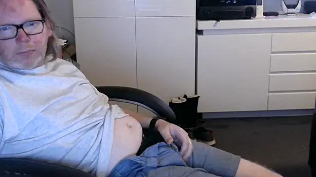 VStephn Live XXX chat