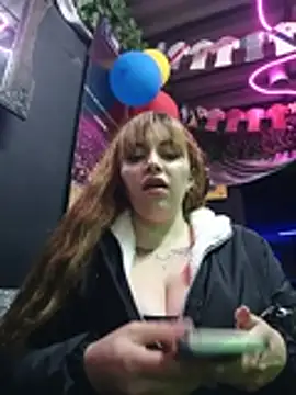 Isabella__Risky élő XXX-chatje