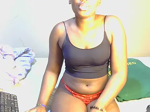 Chatroom XXX en direct de Trina_T