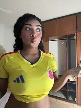 Chat +18 de Kloe_rousse01 ao vivo