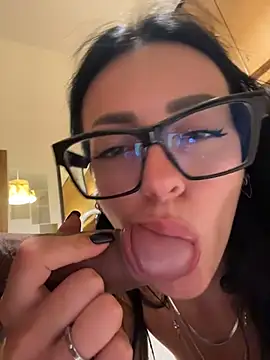 alibi_roomn Live XXX chat