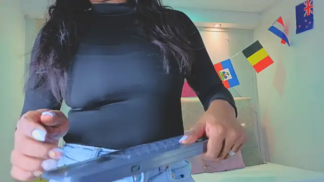 amara_queen_ Chat XXX live