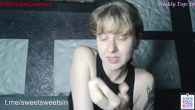 SweetSeraphine live XXX chat